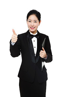 포토 JPG 스튜디오촬영 직업 여자 포즈 유니폼 모션 실내 한명 서기 미소 웃음 들기 누끼 사람 동양인 손짓 상반신 20대 성인 한국인 엄지손가락 최고 작업실 전문직 서비스업 서비스 파일 결재 결재판 호텔리어 여자만 여자한명만 성인여자만 청년만 청년여자만 성인한명만 청년여자한명만 성인여자한명만 성인만 국내포토 1 옷 산업 비즈니스 손가락 표정 인종 청년 내부 파일형식