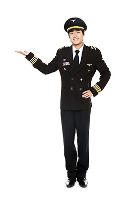 포토 JPG 스튜디오촬영 전신 직업 남자 허리손 포즈 유니폼 모션 안내 실내 한명 서기 미소 웃음 누끼 사람 동양인 손짓 20대 성인 한국인 작업실 전문직 파일럿 승무원 기장 남자만 남자한명만 성인남자만 청년만 청년남자만 청년남자한명만 성인한명만 성인남자한명만 성인만 국내포토 1 옷 표정 인종 청년 내부 파일형식