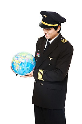 포토 JPG 스튜디오촬영 직업 응시 남자 포즈 유니폼 모션 실내 한명 서기 미소 웃음 들기 누끼 사람 동양인 상반신 20대 성인 세계 글로벌 지구본 한국인 작업실 전문직 파일럿 승무원 기장 남자만 남자한명만 성인남자만 청년만 청년남자만 청년남자한명만 성인한명만 성인남자한명만 성인만 국내포토 1 시선 옷 표정 인종 청년 내부 파일형식