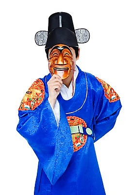 포토 JPG 스튜디오촬영 한국문화 한국전통 전통 남자 행복 문화 포즈 신랑 결혼 전통소품 한국 실내 한명 서기 웃음 들기 누끼 사람 동양인 상반신 20대 성인 기쁨 한국인 전통의상 한복 오브젝트 전통혼례 탈 혼례복 남자만 남자한명만 성인남자만 청년만 청년남자만 청년남자한명만 성인한명만 성인남자한명만 성인만 국내포토 1 동양문화 감정 아시아 모션 표정 가면 인종 이벤트 청년 내부 전통의례 파일형식