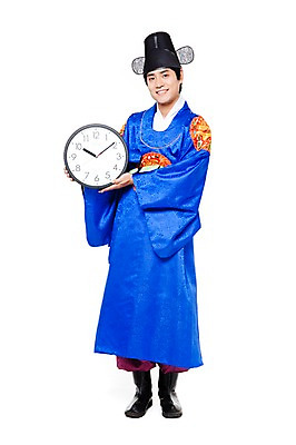 포토 JPG 스튜디오촬영 전신 한국문화 한국전통 전통 남자 행복 문화 시계 포즈 신랑 결혼 모션 한국 실내 한명 서기 미소 웃음 들기 누끼 사람 동양인 20대 성인 기쁨 한국인 시간 전통의상 한복 벽시계 즐거움 전통혼례 혼례복 남자만 남자한명만 성인남자만 청년만 청년남자만 청년남자한명만 성인한명만 성인남자한명만 성인만 국내포토 1 동양문화 감정 아시아 표정 인종 이벤트 청년 내부 전통의례 파일형식