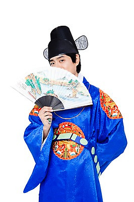 포토 JPG 스튜디오촬영 한국문화 한국전통 전통 남자 행복 문화 포즈 신랑 결혼 전통소품 한국 실내 한명 서기 웃음 들기 누끼 사람 동양인 상반신 20대 성인 펼침 기쁨 한국인 부채 전통의상 한복 오브젝트 전통혼례 혼례복 남자만 남자한명만 성인남자만 청년만 청년남자만 청년남자한명만 성인한명만 성인남자한명만 성인만 국내포토 1 동양문화 감정 아시아 모션 표정 인종 이벤트 청년 내부 전통의례 파일형식