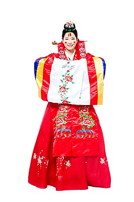 포토 JPG 스튜디오촬영 전신 한국문화 한국전통 전통 여자 행복 문화 신부 포즈 결혼 모션 한국 실내 한명 서기 미소 웃음 누끼 사람 동양인 20대 성인 기쁨 한국인 전통의상 한복 즐거움 전통혼례 족두리 혼례복 여자만 여자한명만 성인여자만 청년만 청년여자만 성인한명만 청년여자한명만 성인여자한명만 성인만 국내포토 1 동양문화 감정 아시아 전통소품 표정 인종 이벤트 청년 내부 전통의례 파일형식