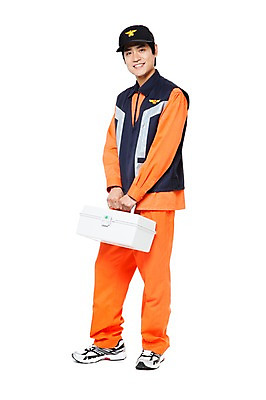 포토 JPG 스튜디오촬영 전신 직업 모자 잡화 남자 포즈 유니폼 모션 실내 한명 서기 미소 웃음 들기 누끼 사람 동양인 20대 성인 치료 한국인 작업실 전문직 구급상자 구급약품 구급요원 응급구조사 남자만 남자한명만 성인남자만 청년만 청년남자만 청년남자한명만 성인한명만 성인남자한명만 성인만 국내포토 1 옷 의학 표정 인종 청년 내부 약 의료용품 파일형식