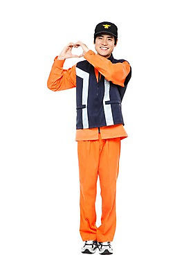 포토 JPG 스튜디오촬영 전신 직업 모자 잡화 남자 포즈 유니폼 모션 실내 한명 서기 미소 웃음 누끼 사람 동양인 손짓 20대 성인 치료 한국인 하트 작업실 전문직 구급요원 응급구조사 남자만 남자한명만 성인남자만 청년만 청년남자만 청년남자한명만 성인한명만 성인남자한명만 성인만 국내포토 모양 1 옷 의학 표정 인종 청년 내부 파일형식