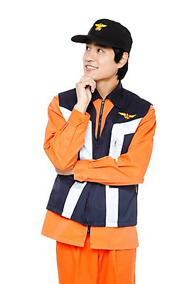 포토 JPG 스튜디오촬영 직업 모자 잡화 남자 포즈 유니폼 생각 모션 실내 한명 서기 미소 웃음 누끼 사람 동양인 손짓 상반신 20대 성인 치료 한국인 작업실 전문직 고민 구급요원 응급구조사 남자만 남자한명만 성인남자만 청년만 청년남자만 청년남자한명만 성인한명만 성인남자한명만 성인만 국내포토 1 옷 감정 의학 표정 인종 청년 내부 파일형식