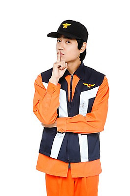 포토 JPG 스튜디오촬영 직업 모자 잡화 남자 포즈 유니폼 모션 실내 한명 서기 누끼 사람 동양인 손짓 상반신 20대 성인 치료 한국인 작업실 전문직 쉿 구급요원 응급구조사 남자만 남자한명만 성인남자만 청년만 청년남자만 청년남자한명만 성인한명만 성인남자한명만 성인만 국내포토 1 옷 의학 인종 청년 내부 조용 파일형식