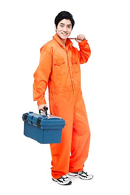 포토 JPG 스튜디오촬영 전신 직업 남자 포즈 모션 실내 작업복 한명 서기 미소 웃음 들기 누끼 사람 동양인 20대 성인 한국인 공구 스패너 작업실 엔지니어 수리 전문직 공구함 정비공 남자만 남자한명만 성인남자만 청년만 청년남자만 청년남자한명만 성인한명만 성인남자한명만 성인만 국내포토 1 옷 표정 인종 청년 내부 도구 기술자 파일형식