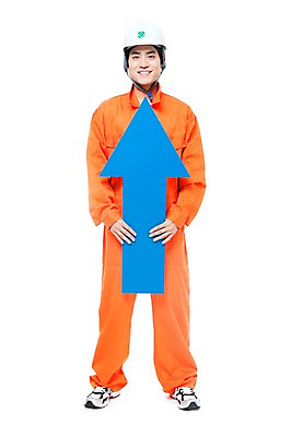 포토 JPG 스튜디오촬영 전신 직업 남자 화살표 포즈 모션 실내 작업복 한명 서기 미소 웃음 들기 누끼 사람 동양인 20대 성인 기쁨 한국인 작업실 엔지니어 수리 전문직 지시 안전모 방향 즐거움 상승 정비공 명령 남자만 남자한명만 성인남자만 청년만 청년남자만 청년남자한명만 성인한명만 성인남자한명만 성인만 국내포토 1 옷 감정 컨셉 표정 인종 청년 내부 기술자 헬멧 안전장비 파일형식