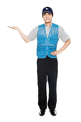 포토 JPG 스튜디오촬영 전신 직업 모자 남자 허리손 포즈 모션 안내 실내 한명 서기 미소 웃음 누끼 사람 동양인 손짓 20대 성인 한국인 조끼 작업실 전문직 택배기사 배송 택배 남자만 남자한명만 성인남자만 청년만 청년남자만 청년남자한명만 성인한명만 성인남자한명만 성인만 국내포토 1 잡화 표정 인종 청년 내부 외투 운송업 배달원 파일형식