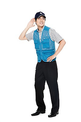 포토 JPG 스튜디오촬영 전신 직업 모자 남자 허리손 포즈 모션 실내 한명 서기 미소 웃음 누끼 사람 동양인 손짓 20대 성인 듣기 한국인 조끼 작업실 전문직 택배기사 배송 택배 남자만 남자한명만 성인남자만 청년만 청년남자만 청년남자한명만 성인한명만 성인남자한명만 성인만 국내포토 1 잡화 표정 인종 청년 내부 외투 운송업 배달원 파일형식