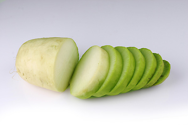 포토 JPG 스튜디오촬영 음식 다수 채소 식재료 단면 뿌리채소 실내 사람없음 초록색 농작물 여러개 무 슬라이스 국내포토 컬러 농업 내부 파일형식