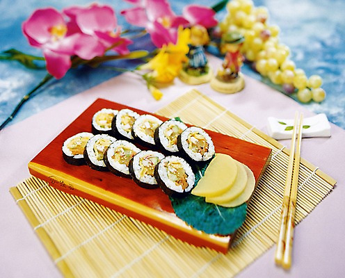 포토 JPG 꽃 음식 인형 과일 젓가락 포도 사람없음 장식 분식 김밥 단무지 대나무발 국내포토 식물 수저 파일형식