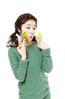 포토 JPG 스튜디오촬영 동물 라이프스타일 응시 여자 포즈 두마리 모션 조류 함께함 실내 한명 서기 들기 사람 동양인 상반신 20대 성인 라이프 한국인 앵무새 반려 여자만 여자한명만 성인여자만 청년만 청년여자만 성인한명만 청년여자한명만 성인여자한명만 성인만 국내포토 1 시선 컨셉 2 인종 청년 내부 생활 파일형식