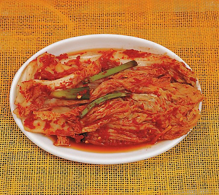 포토 JPG 한국문화 한식 반찬 김치 실내 사람없음 발효 발효음식 갈색배경 국내포토 동양문화 음식 백그라운드 한국 내부 갈색 파일형식