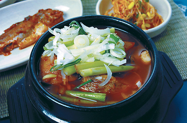 포토 JPG 한식 반찬 실내 사람없음 뚝배기 동태 동태찌개 국내포토 음식 내부 찌개 파일형식