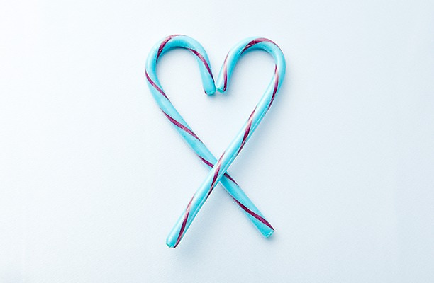 포토 JPG 스튜디오촬영 모양 기념일 하늘색 화이트데이 디저트 실내 사탕 선물 이벤트 사람없음 하트 지팡이사탕 국내포토 음식 데이이벤트 내부 파란색 파일형식