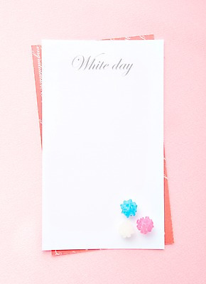 포토 JPG 스튜디오촬영 기념일 화이트데이 디저트 실내 사탕 선물 이벤트 사람없음 별사탕 국내포토 카드프레임 음식 데이이벤트 프레임 내부 파일형식