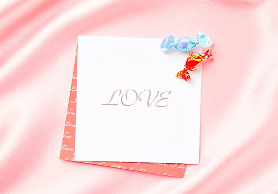 포토 JPG 스튜디오촬영 기념일 화이트데이 디저트 실내 사탕 선물 이벤트 사람없음 천 헝겊 국내포토 카드프레임 음식 데이이벤트 프레임 내부 직물 파일형식 천_직물