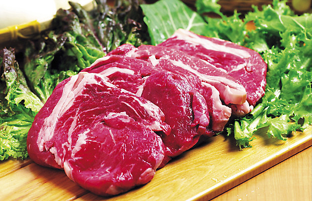 JPG 채소 도마 실내 생고기 육류 사람없음 소고기 상추 육식 식재료 주방용품 내부 파일형식