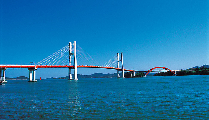 포토 JPG 건축물 바다 컬러 자연 한국 풍경 사람없음 야외 경상남도 사장교 사천 삼천포대교 가교 국내포토 건축 아시아 다리_건축물 경상도 생태계 파일형식