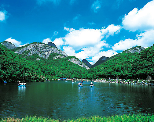 포토 JPG 나무 식물 구름 컬러 자연 하늘 산 한국 풍경 사람없음 야외 초록색 관광지 맑음 놀이공원 숲 전라북도 전라도 상쾌 도립공원 국내포토 자연요소 공원 감정 아시아 여행 날씨 테마파크 생태계 파일형식