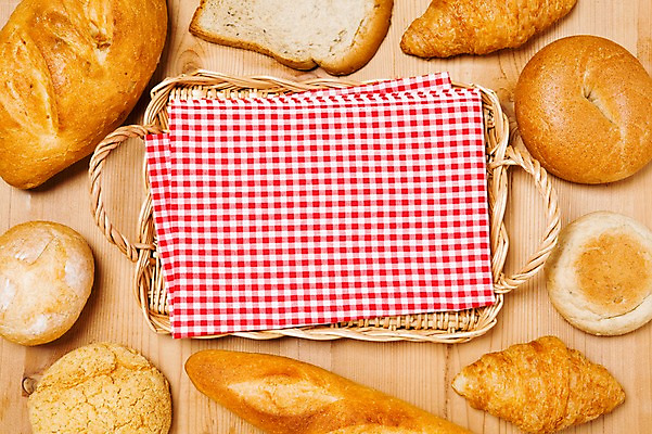 포토 JPG 스튜디오촬영 음식 빵 디저트 쟁반 실내 사람없음 바구니 빵집 식탁보 바게트 크루아상 식빵 호밀빵 소보루빵 나무배경 국내포토 백그라운드 내부 상점 파일형식