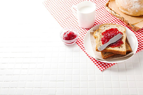 포토 JPG 스튜디오촬영 음식 빵 디저트 실내 사람없음 빵집 우유 나이프 잼 식빵 호밀빵 스프레드 국내포토 식기 유제품 내부 상점 소스_음식 칼 파일형식