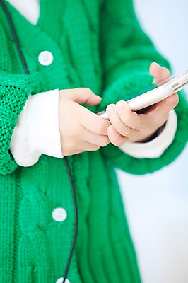 포토 JPG 라이프스타일 남자 행복 아들 어린이 거실 실내 사랑 한명 들기 사람 동양인 스마트폰 핸드폰 유치원생 한국인 자녀 남자만 남자한명만 어린이만 소년한명만 국내포토 1 감정 가족 모션 인종 내부 생활 전자제품 스마트기기 소년만 파일형식