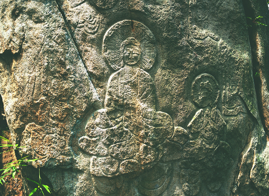 포토 JPG 주간 한국문화 한국전통 전통 아시아 종교 전통문화 벽 조각 백그라운드 불교 한국 석조 근접촬영 사람없음 야외 문화재 돌_바위 바위 역사 불상 벽화 부처 석불 조각_조소 국내포토 자연요소 동양문화 나라 문화 뷰포인트 그림 조소 파일형식