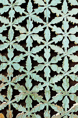 포토 JPG 나무 한국문화 한국전통 전통 문양 건축 아시아 전통문화 컬러 하늘색 백그라운드 고건축 무늬 패턴 한옥 한국 근접촬영 사람없음 목재 전통무늬 전통문양 문 동양건축 빈티지 벗겨짐 문살 전통문 목조 나무문 국내포토 식물 동양문화 건축물 나라 문화 뷰포인트 컨셉 재료 모션 파란색 파일형식 동양