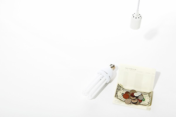 포토 JPG 스튜디오촬영 지폐 돈 전구 실내 사람없음 자연보호 환경 달러 동전 에너지 절약 그린에너지 콘센트 보호 환경보전 에너지절약 통장 센트 국내포토 컨셉 자연 내부 금융 재산 사회이슈 파일형식