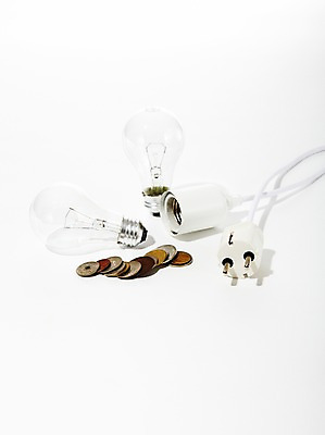 포토 JPG 스튜디오촬영 돈 전구 실내 사람없음 자연보호 환경 동전 에너지 절약 그린에너지 콘센트 보호 환경보전 에너지절약 국내포토 컨셉 자연 내부 재산 사회이슈 파일형식