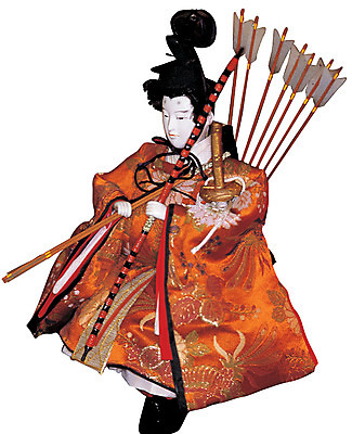 포토 JPG 스튜디오촬영 남자 인형 화살 전통소품 실내 누끼 사람없음 장식 한개 장난감 놀이용품 일본 칼 전통의상 오브젝트 활 전통인형 일본인형 무사 사무라이 일본전통인형 히나마츠리 남자만 국내포토 1 전통 아시아 사람 내부 일본전통 일본전통축제 파일형식