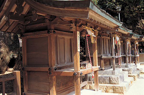 포토 JPG 주간 해외풍경 해외 건축물 건축 종교 해외건축 종교건축 종교시설 풍경 사람없음 야외 건물 일본 동양건축 사찰 사원 목조 사당 신사_일본건축 국내포토 자연요소 아시아 시설 일본건축 파일형식 동양