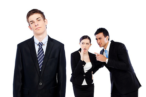 포토 JPG 스튜디오촬영 서양인 외국인 해외기획촬영 여자 2011년태국 남자 포즈 비즈니스 모션 실내 표정 대화 서기 누끼 사람 정장 손짓 상반신 20대 성인 세명 경쟁 가리킴 비즈니스맨 비즈니스우먼 찡그림 목표 뒷담화 험담 황당 청년만 성인만 의아 국내포토 옷 감정 컨셉 말하기 인종 청년 내부 직장인 파일형식