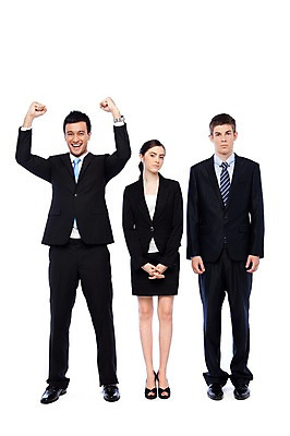 포토 JPG 스튜디오촬영 전신 서양인 외국인 해외기획촬영 여자 2011년태국 남자 포즈 비즈니스 모션 실내 서기 누끼 사람 정장 손짓 20대 성인 세명 경쟁 기쁨 만세 우승 비즈니스맨 비즈니스우먼 목표 승자 청년만 성인만 국내포토 옷 감정 컨셉 인종 청년 내부 최고 직장인 파일형식