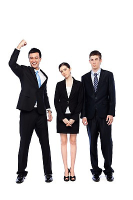포토 JPG 스튜디오촬영 전신 서양인 외국인 해외기획촬영 여자 2011년태국 남자 포즈 비즈니스 모션 실내 서기 누끼 사람 정장 손짓 20대 성인 세명 경쟁 기쁨 우승 비즈니스맨 비즈니스우먼 목표 승자 청년만 성인만 국내포토 옷 감정 컨셉 인종 청년 내부 최고 직장인 파일형식