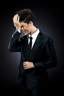 포토 JPG 스튜디오촬영 서양인 외국인 해외기획촬영 남자 2010년태국 포즈 비즈니스 모션 실내 표정 피곤 한명 서기 사람 정장 손짓 상반신 20대 성인 슬픔 비즈니스맨 괴로움 남자만 남자한명만 성인남자만 청년만 청년남자만 청년남자한명만 성인한명만 성인남자한명만 성인만 국내포토 1 옷 감정 컨셉 인종 청년 내부 직장인 파일형식