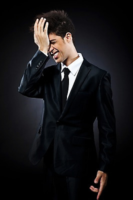 포토 JPG 스튜디오촬영 서양인 외국인 해외기획촬영 남자 2010년태국 포즈 비즈니스 모션 실내 표정 피곤 한명 서기 사람 정장 손짓 상반신 20대 성인 슬픔 비즈니스맨 괴로움 남자만 남자한명만 성인남자만 청년만 청년남자만 청년남자한명만 성인한명만 성인남자한명만 성인만 국내포토 1 옷 감정 컨셉 인종 청년 내부 직장인 파일형식