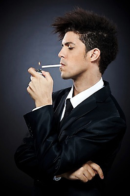 포토 JPG 스튜디오촬영 서양인 외국인 해외기획촬영 남자 2010년태국 포즈 비즈니스 모션 불 흡연 담배 실내 한명 서기 들기 사람 정장 손짓 상반신 20대 성인 옆모습 비즈니스맨 연기 담배연기 라이터 한개비 남자만 남자한명만 성인남자만 청년만 청년남자만 청년남자한명만 성인한명만 성인남자한명만 성인만 국내포토 자연요소 1 옷 뷰포인트 인종 청년 내부 직장인 파일형식