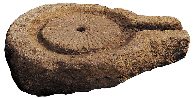 포토 JPG 스튜디오촬영 한국문화 한국전통 전통 전통문화 생활용품 전통소품 실내 누끼 사람없음 한개 돌_바위 도구 농기구 오브젝트 맷돌 국내포토 1 동양문화 문화 농업 한국 내부 파일형식