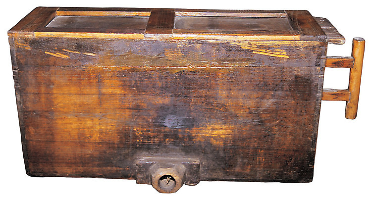 포토 JPG 스튜디오촬영 한국문화 한국전통 전통 전통문화 컬러 생활용품 전통소품 실내 누끼 사람없음 목재 한개 갈색 기구 도구 오브젝트 대장간 국내포토 나무 1 동양문화 문화 재료 한국 내부 파일형식