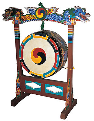 포토 JPG 스튜디오촬영 한국문화 한국전통 전통 전통문화 악기 타악기 전통소품 실내 국악기 누끼 사람없음 한개 북 오브젝트 태극 큰북 고전악기 국내포토 1 동양문화 문양 문화 음악 한국 국악 내부 파일형식