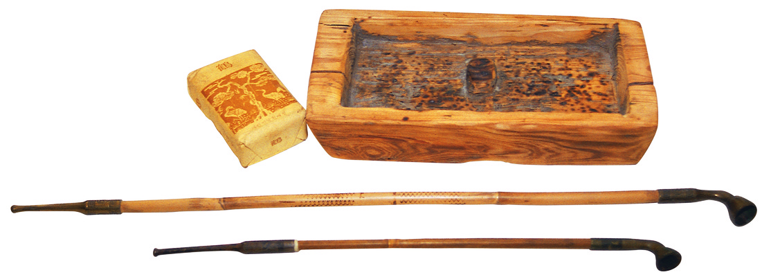 포토 JPG 스튜디오촬영 한국문화 한국전통 전통 전통문화 생활용품 전통소품 담배 실내 누끼 사람없음 목재 오브젝트 재떨이 담뱃대 봉초 국내포토 나무 동양문화 문화 재료 한국 내부 파일형식