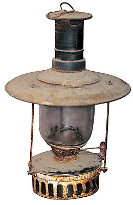 포토 JPG 스튜디오촬영 한국문화 한국전통 전통 전통문화 생활용품 조명 전통소품 실내 누끼 사람없음 한개 램프 빈티지 오브젝트 석유등 국내포토 1 동양문화 문화 컨셉 한국 내부 파일형식