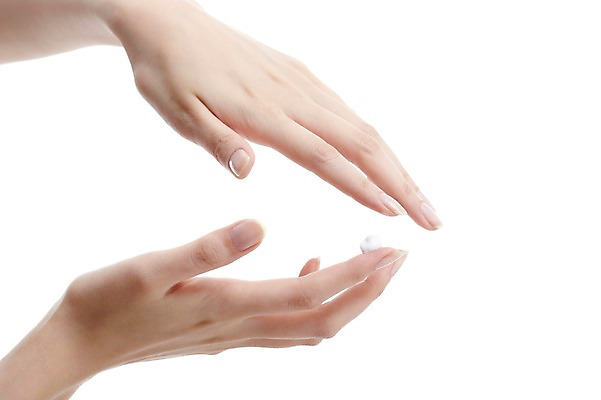 포토 JPG 스튜디오촬영 손 손가락 모션 실내 누끼 손짓 신체부위 바르기 로션 국내포토 사람 내부 화장품 파일형식