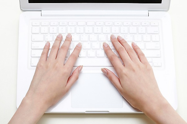 포토 JPG 스튜디오촬영 손 모션 실내 누끼 손짓 신체부위 노트북 키보드 국내포토 사람 내부 전자제품 파일형식