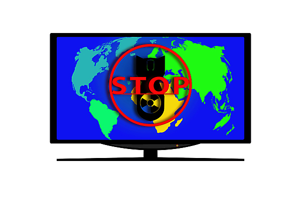 포토 JPG 해외이미지 실루엣 무기 포즈 지도 일러스트 사람없음 컴퓨터 세계 스크린 모니터 텔레비전 대립 금지 바이러스 폭격 폭발 폭탄 위협 대륙 그림 전쟁 윤곽 패배 긴장 그만 침범 항의 해외202105 해외포토 감정 촬영기법 전자제품 공격 폭발물 파일형식