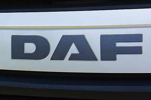 포토 JPG 해외이미지 모델 유럽 산업 신체 비즈니스 교실 자동차 프레임 사람없음 일본 정보 화물 심볼 네덜란드 트랙터 무거움 타입 모터 신분증 자동 힘찬 해외202105 해외포토 교육 나라 아시아 육상교통 컨셉 학교 운송업 무게 농기계 특수차량 증명서 파일형식